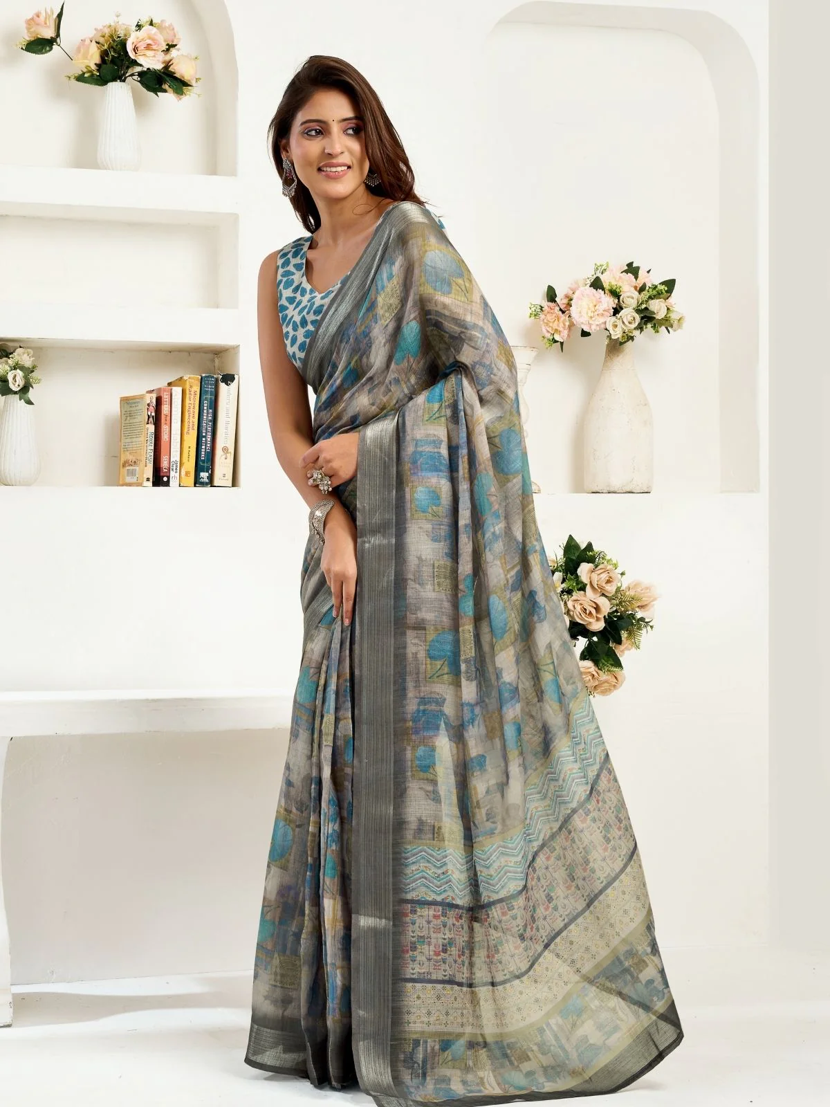 Odette Grey Cotton Linen Zari Work Saree For Women - Image 3
