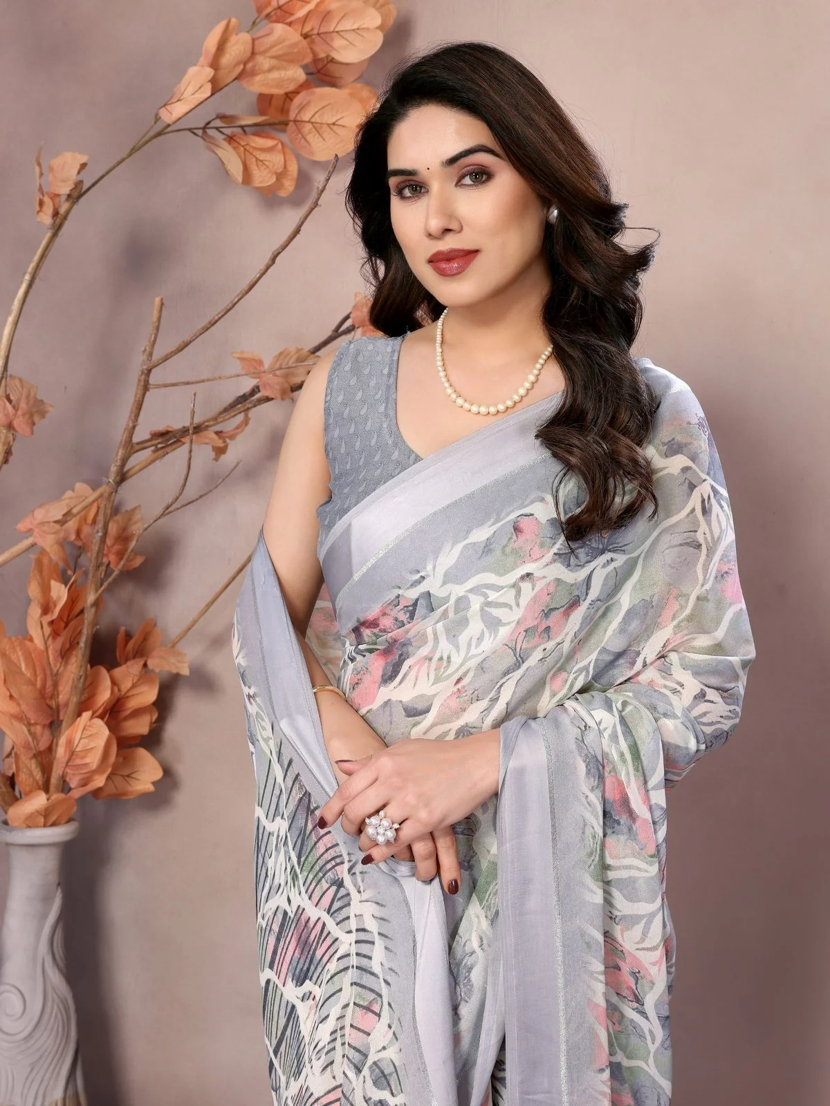 Odette Grey Georgette Printed Saree For Women - Image 4