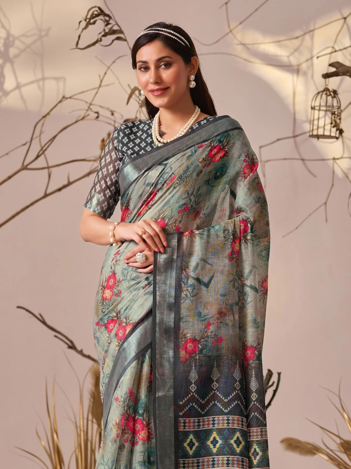 Odette Grey Linen Cotton Printed Saree For Women - Image 4