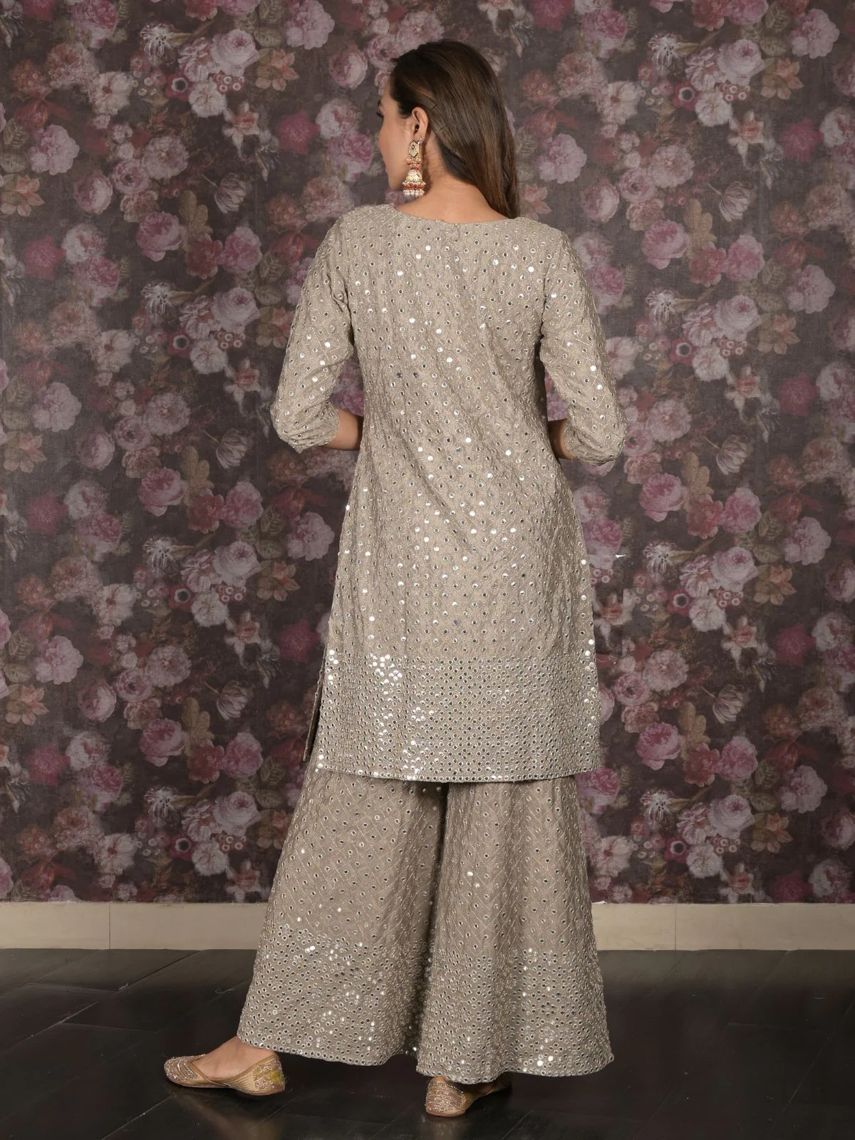 Odette Grey Mirror Embroidered Crepe Stitched Kurta Set For Women - Image 4