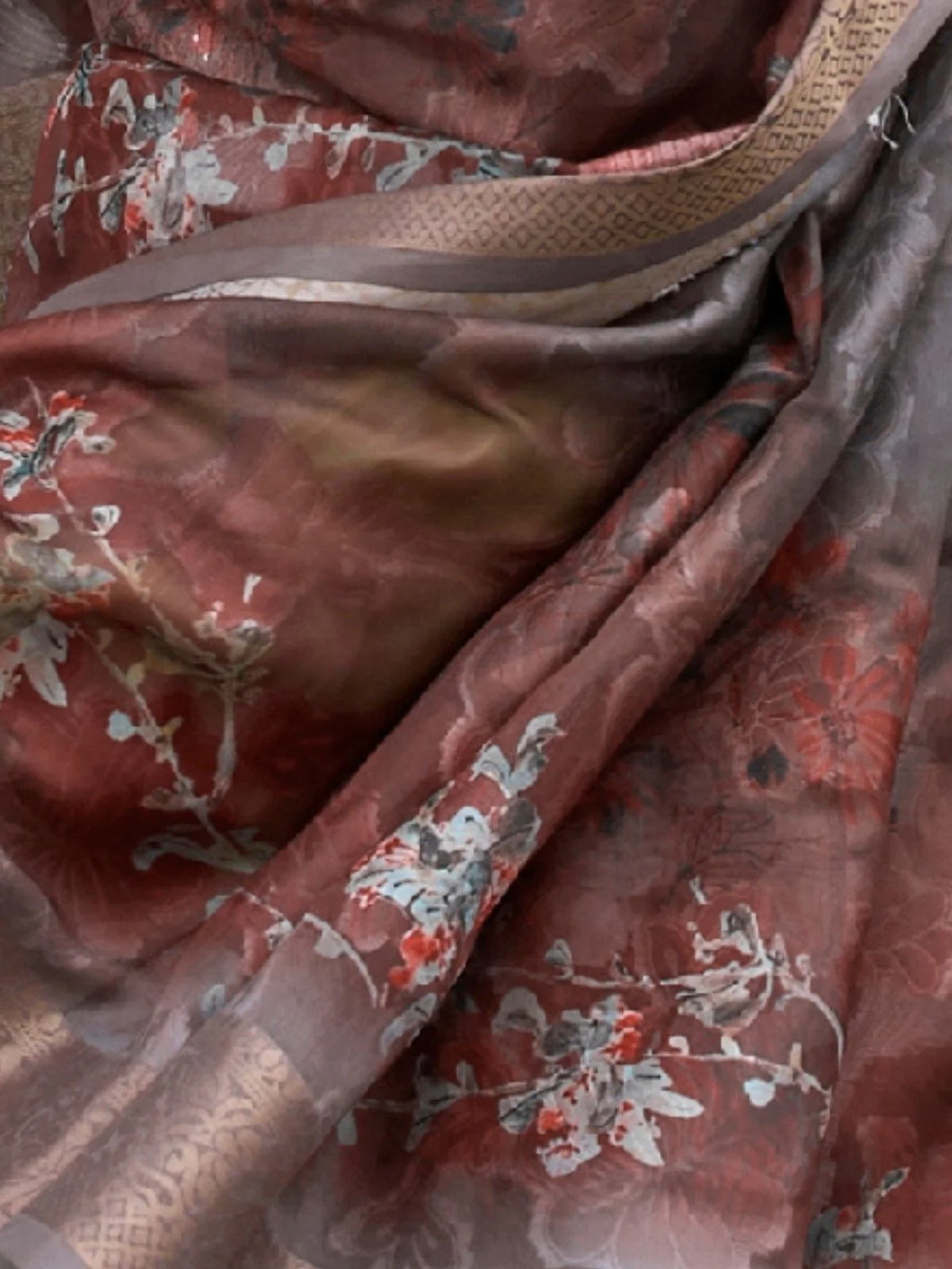 Odette Grey Poly Brasso Woven Saree With Unstitched Blouse For Women - Image 3