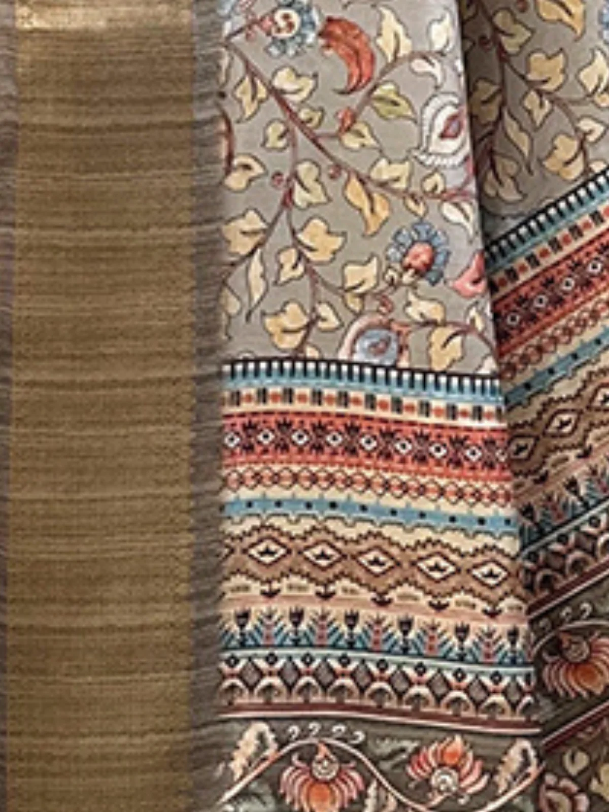 Odette Grey Printed Silk Blend Saree With Unstitched Blouse For Women - Image 4