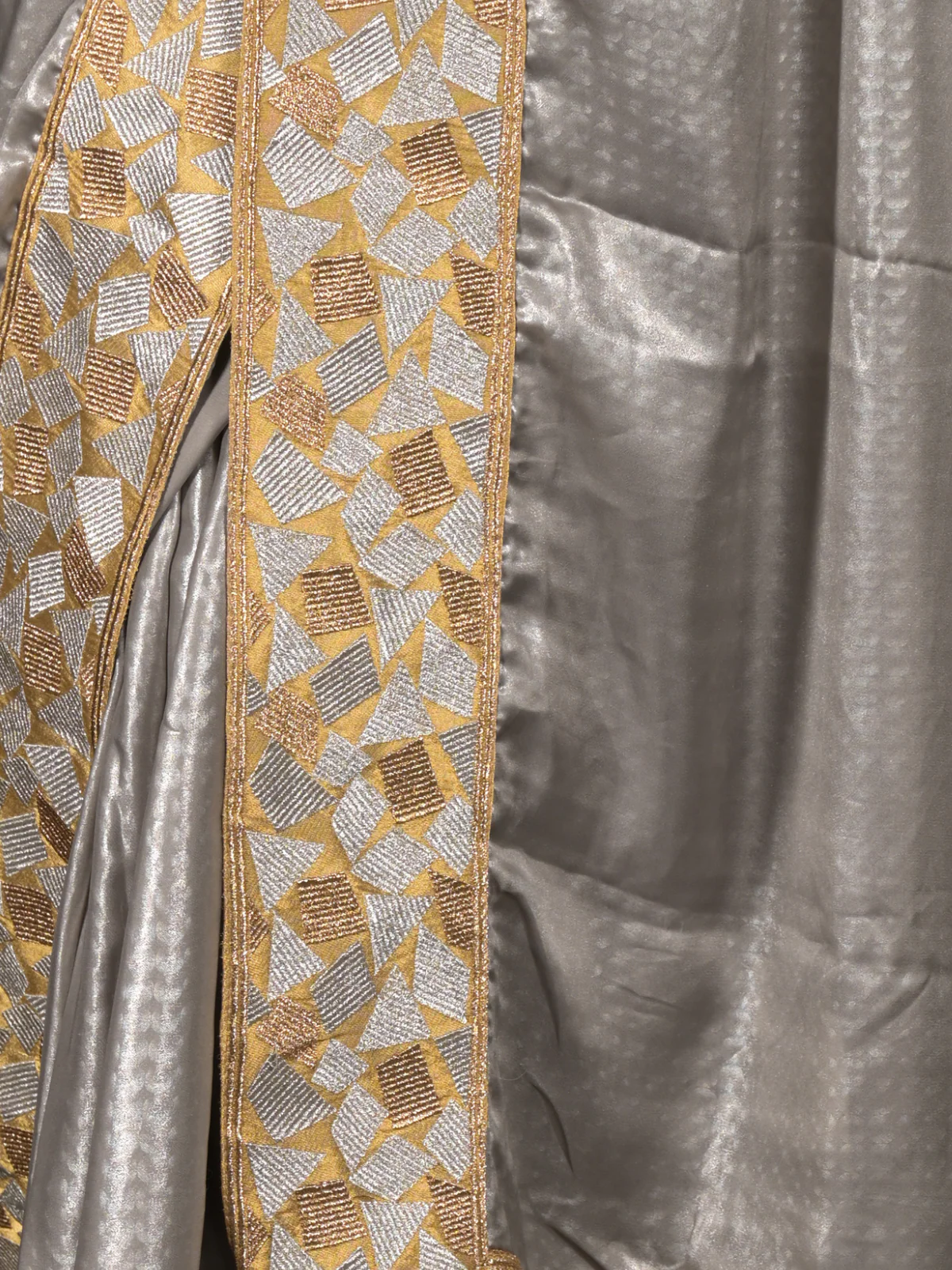 Odette Grey Shimmer Polyester Embroidered Saree with Unstitched Blouse for Women - Image 5