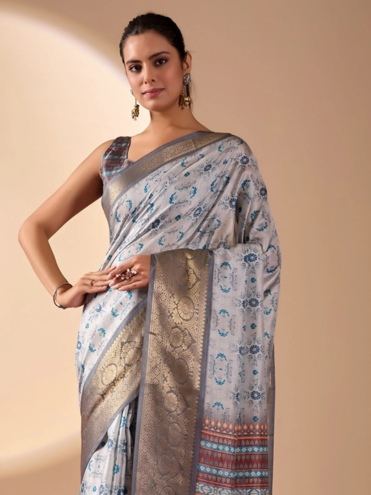 Odette Grey Silk Blend Printed Saree For Women - Image 4