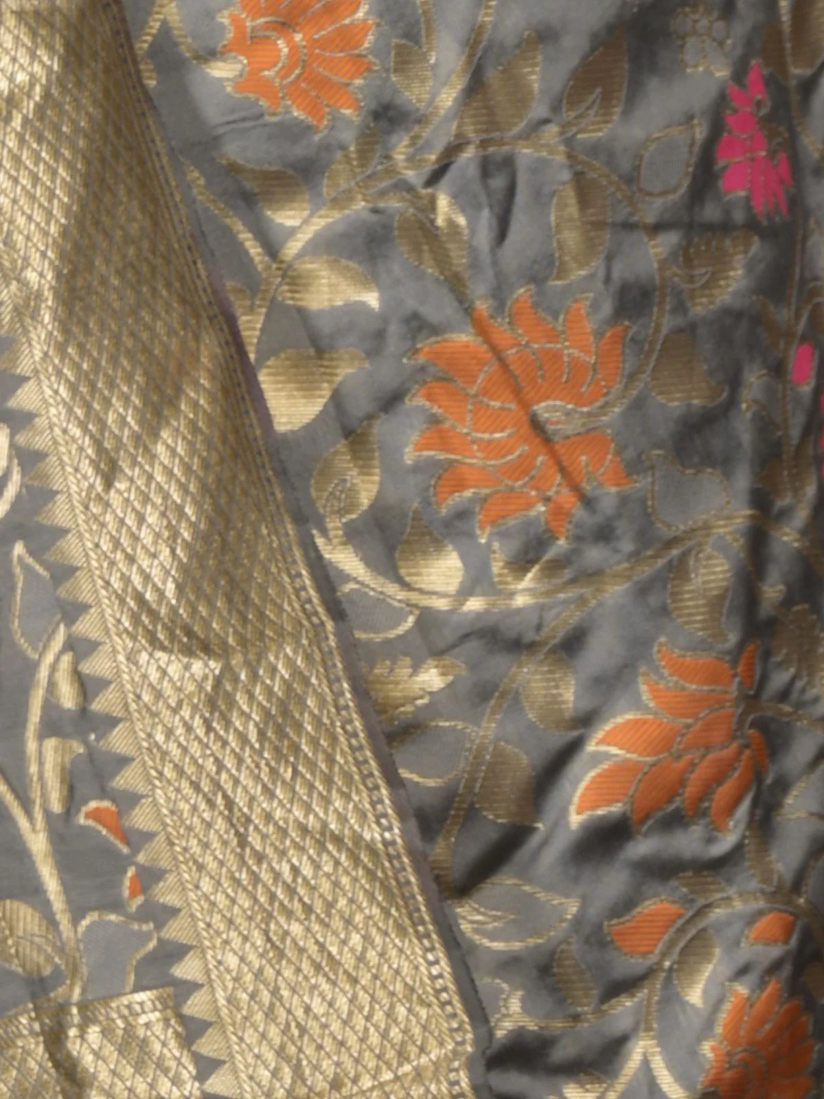 Odette Grey Silk Blend Woven Saree with Unstitched Blouse for Women - Image 5
