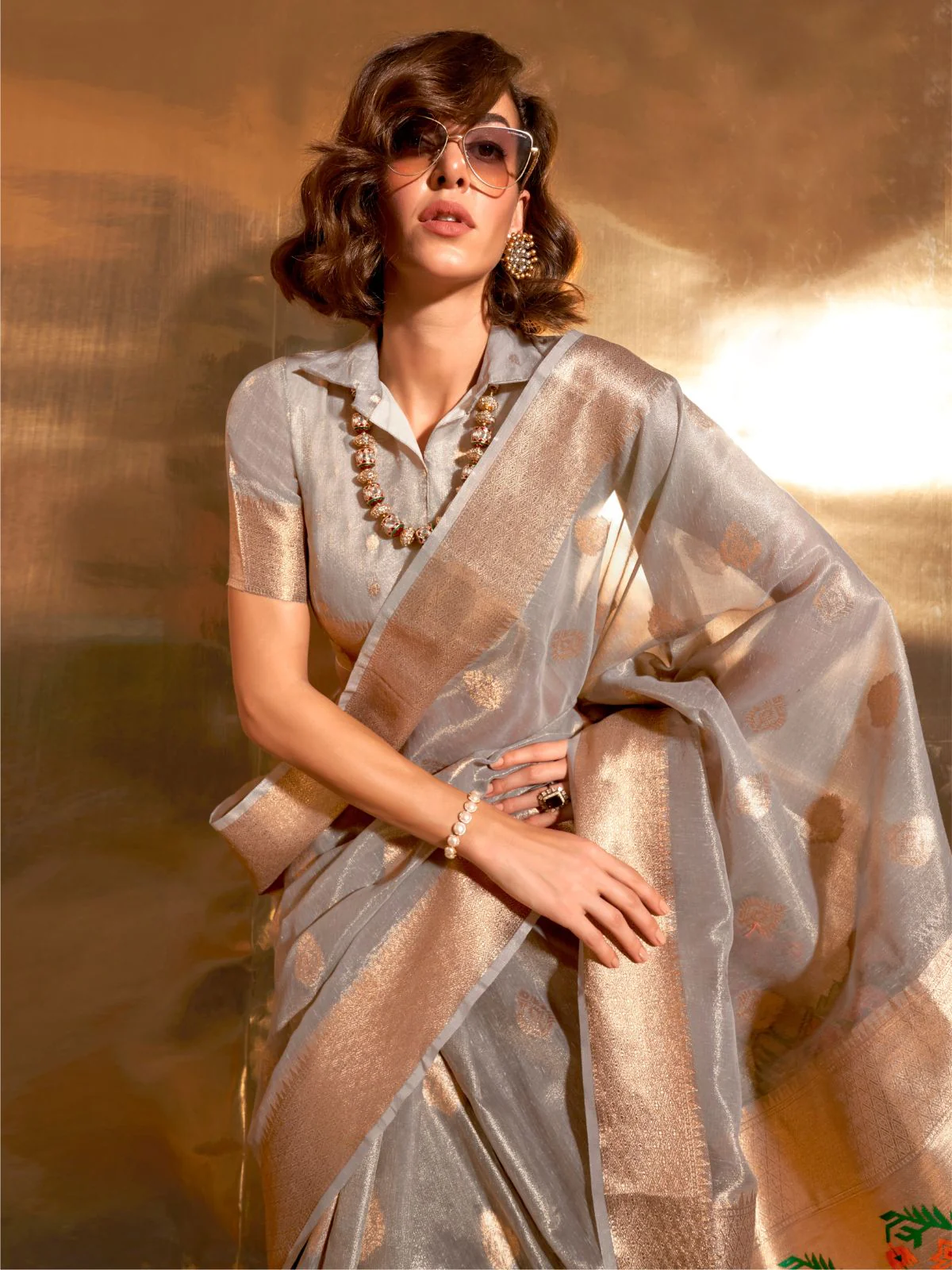 Odette Grey Tissue Woven Saree With Unstitched Blouse For Women - Image 2
