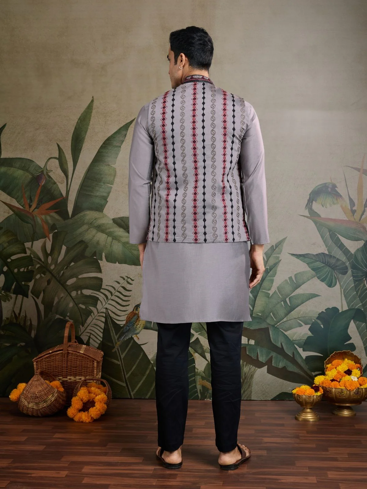 Odette Grey Viscose Silk Embroidered Stitched Kurta For Men - Image 4