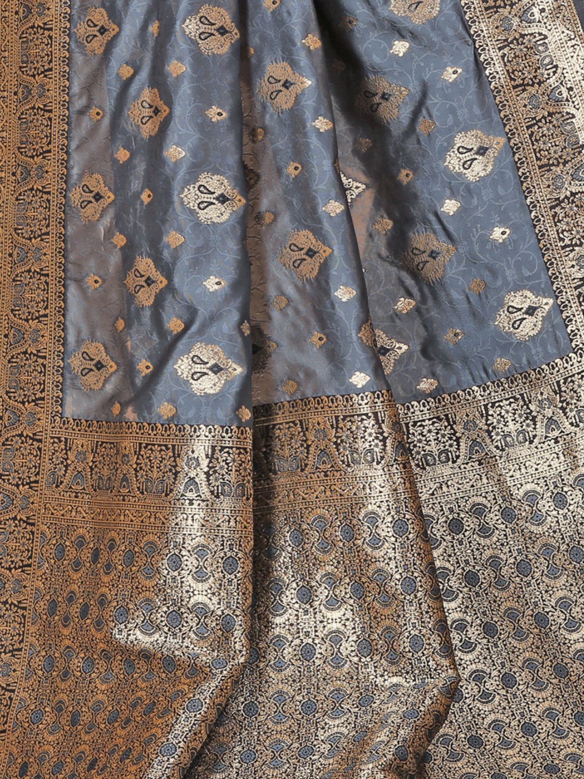 Odette Grey Woven Banarasi Silk Saree With Unstitched Blouse For Women - Image 6