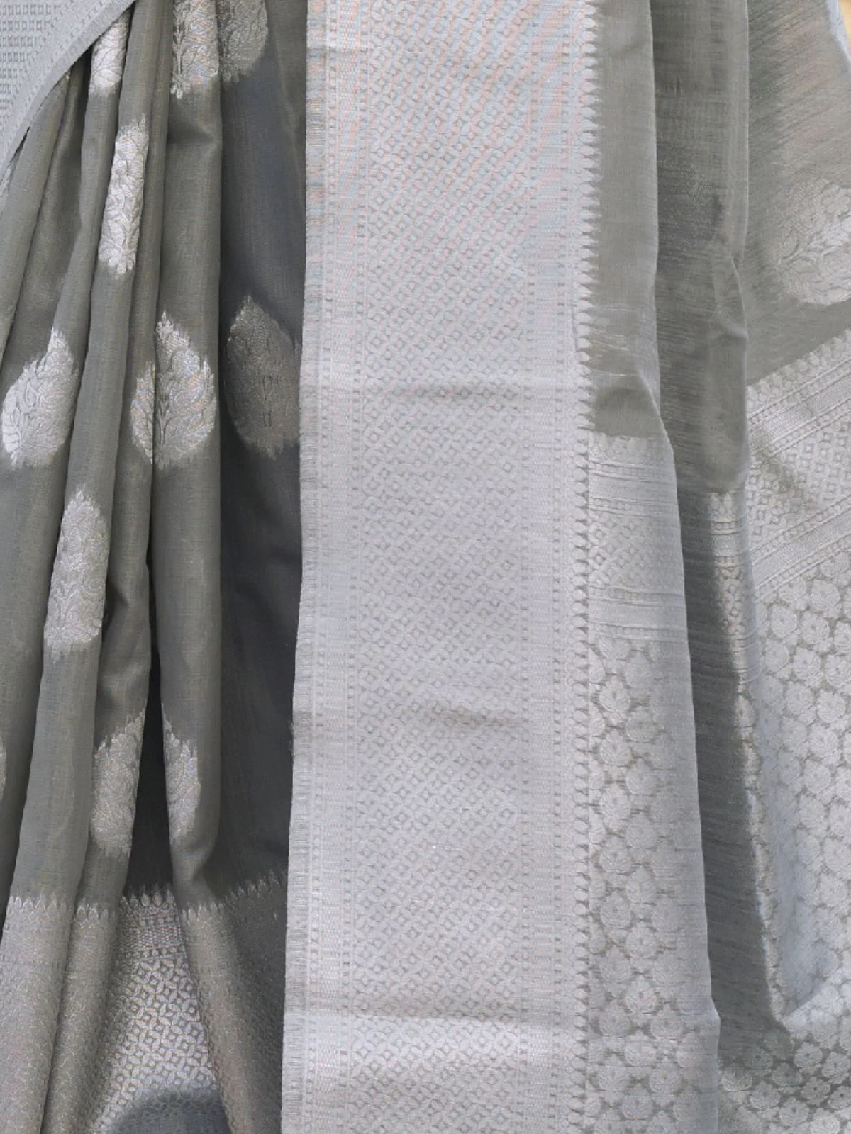 Odette Grey Woven Design Linen Saree With Unstitched Blouse For Women - Image 3