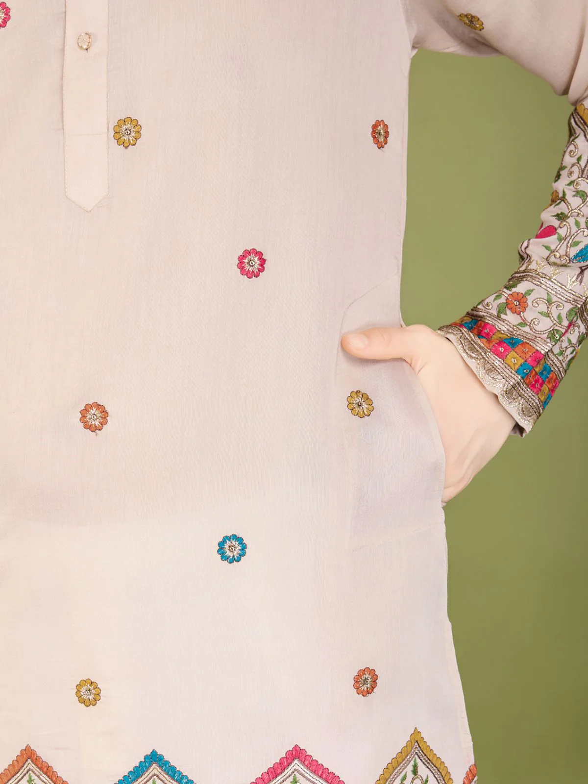 Odette Ivory Viscose Silk Stitched Kurta For Men - Image 7