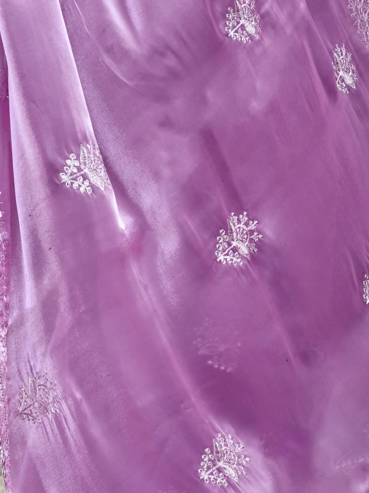 Odette Lavender Chiffon Embroidered Saree For Women - Image 6