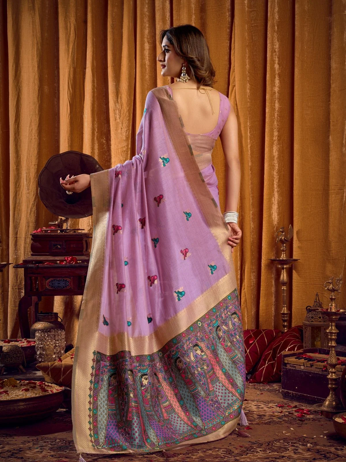Odette Lavender Cotton Blend Woven Saree For Women - Image 4