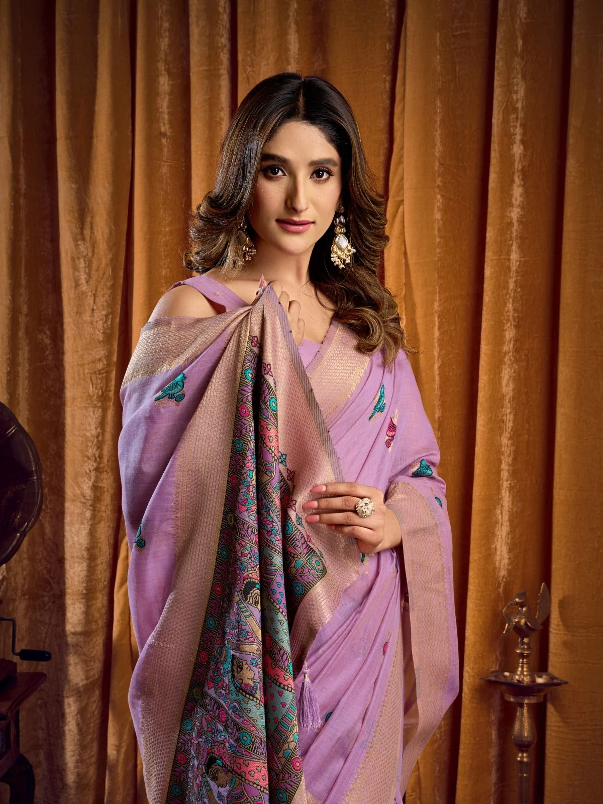 Odette Lavender Cotton Blend Woven Saree For Women - Image 5