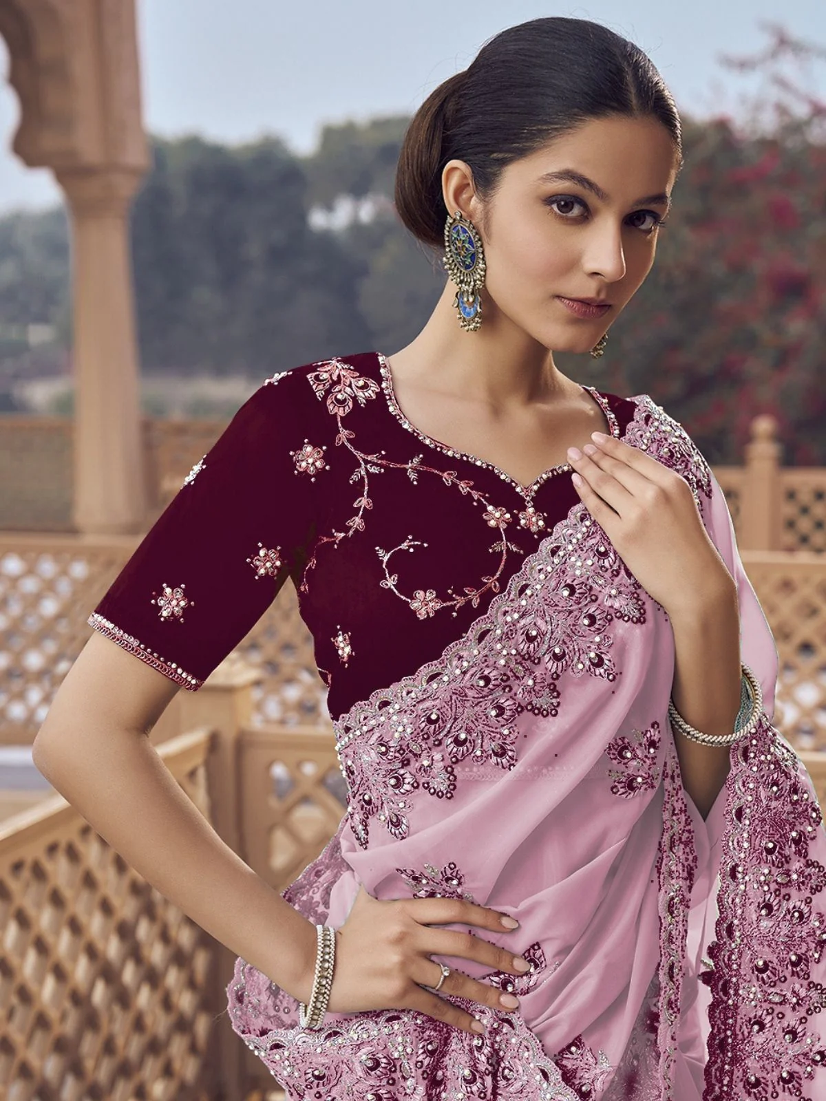Odette Lavender Georgette Embellished Elegant Saree For Women - Image 2