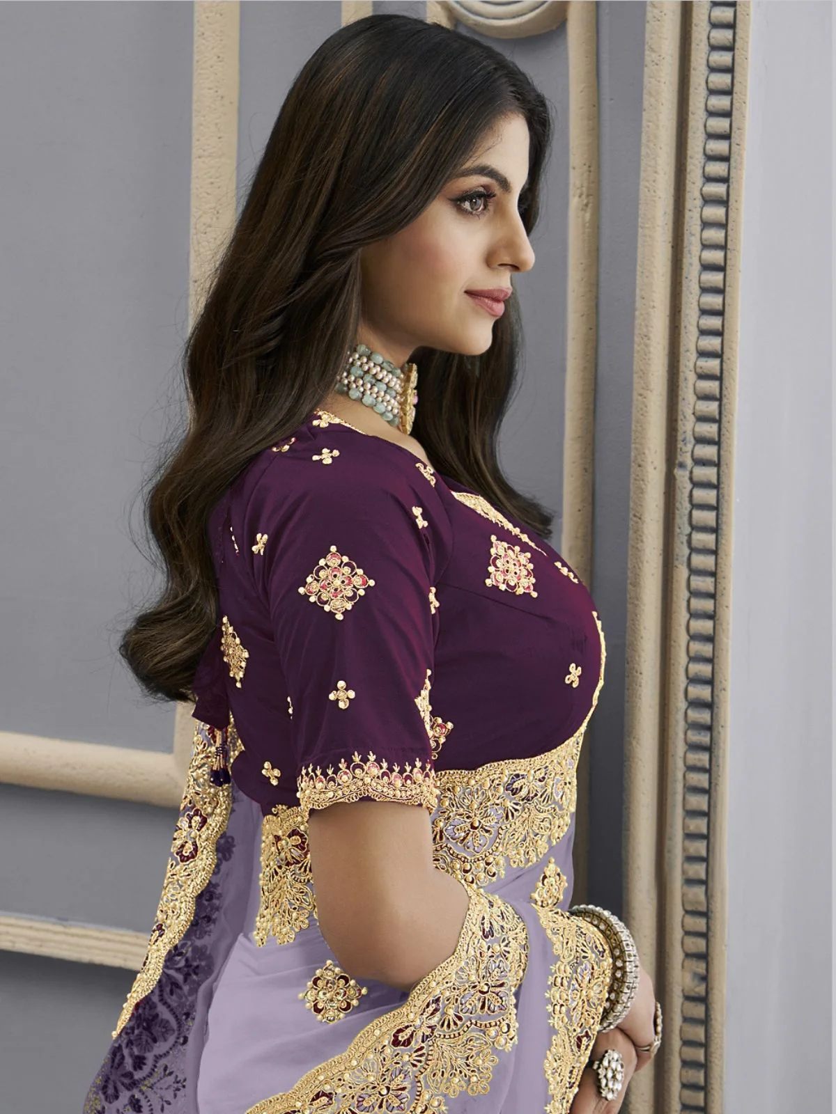 Odette Lavender Georgette Embellished Elegant Saree For Women - Image 2