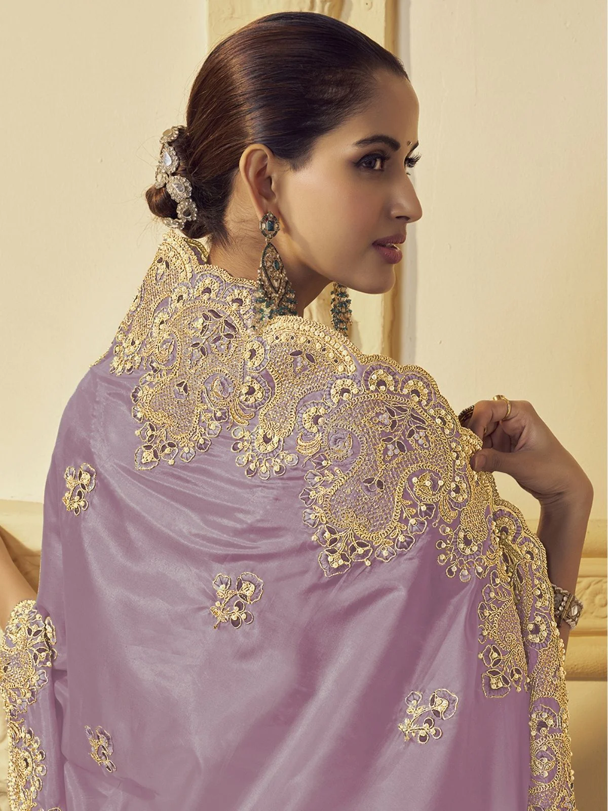 Odette Lavender Georgette Embroidered Elegant Saree For Women - Image 2