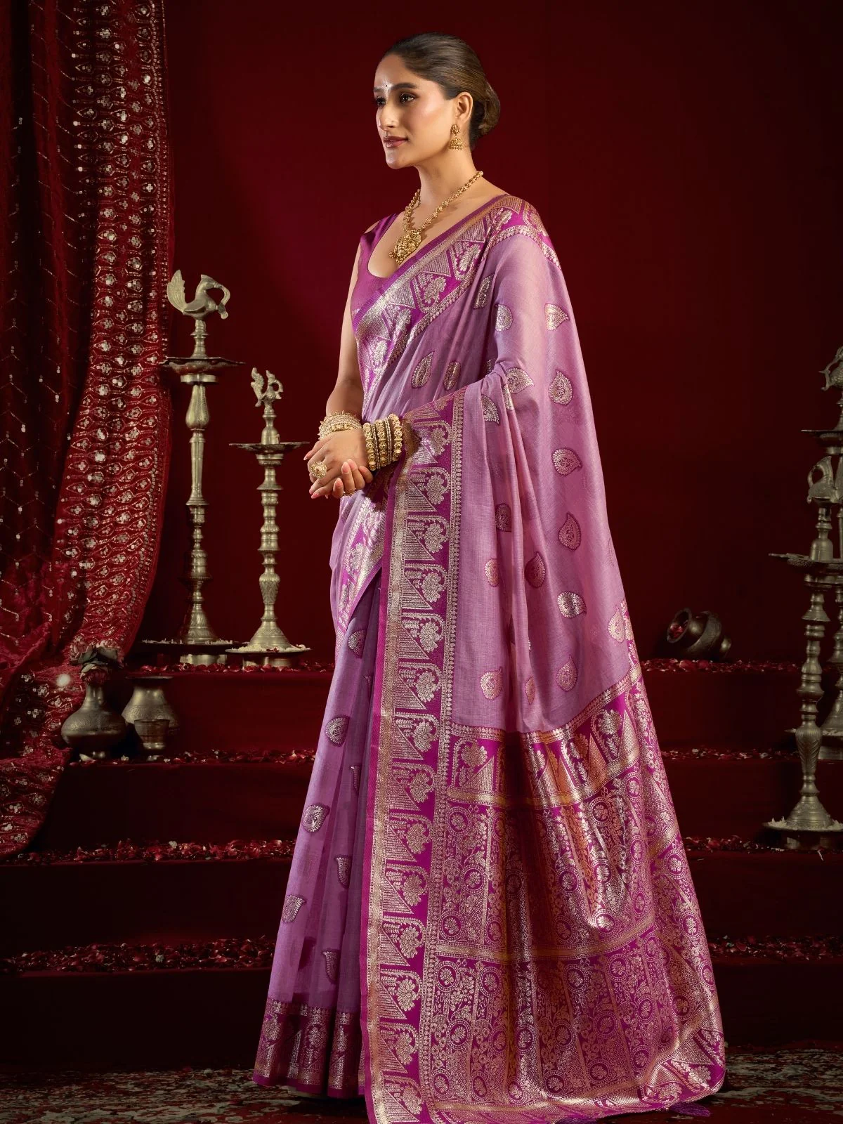 Odette Lavender Silk Blend Woven Saree For Women - Image 2