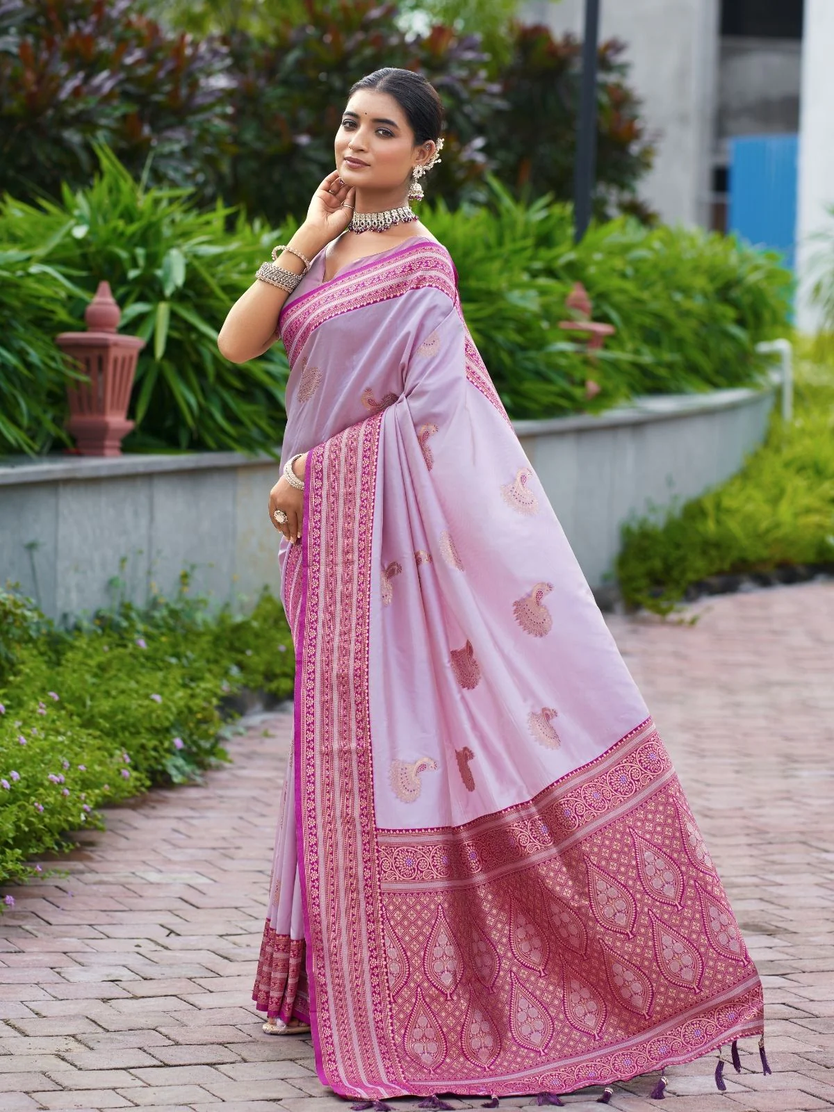 Odette Lavender Silk Zari Woven Saree For Women - Image 2
