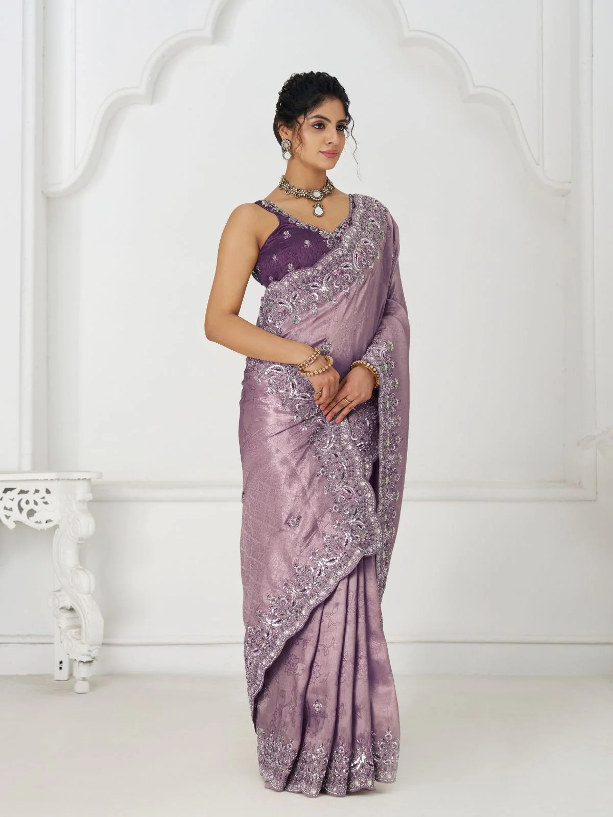 Odette Lavender Viscose Silk Embellished Saree For Women - Image 2