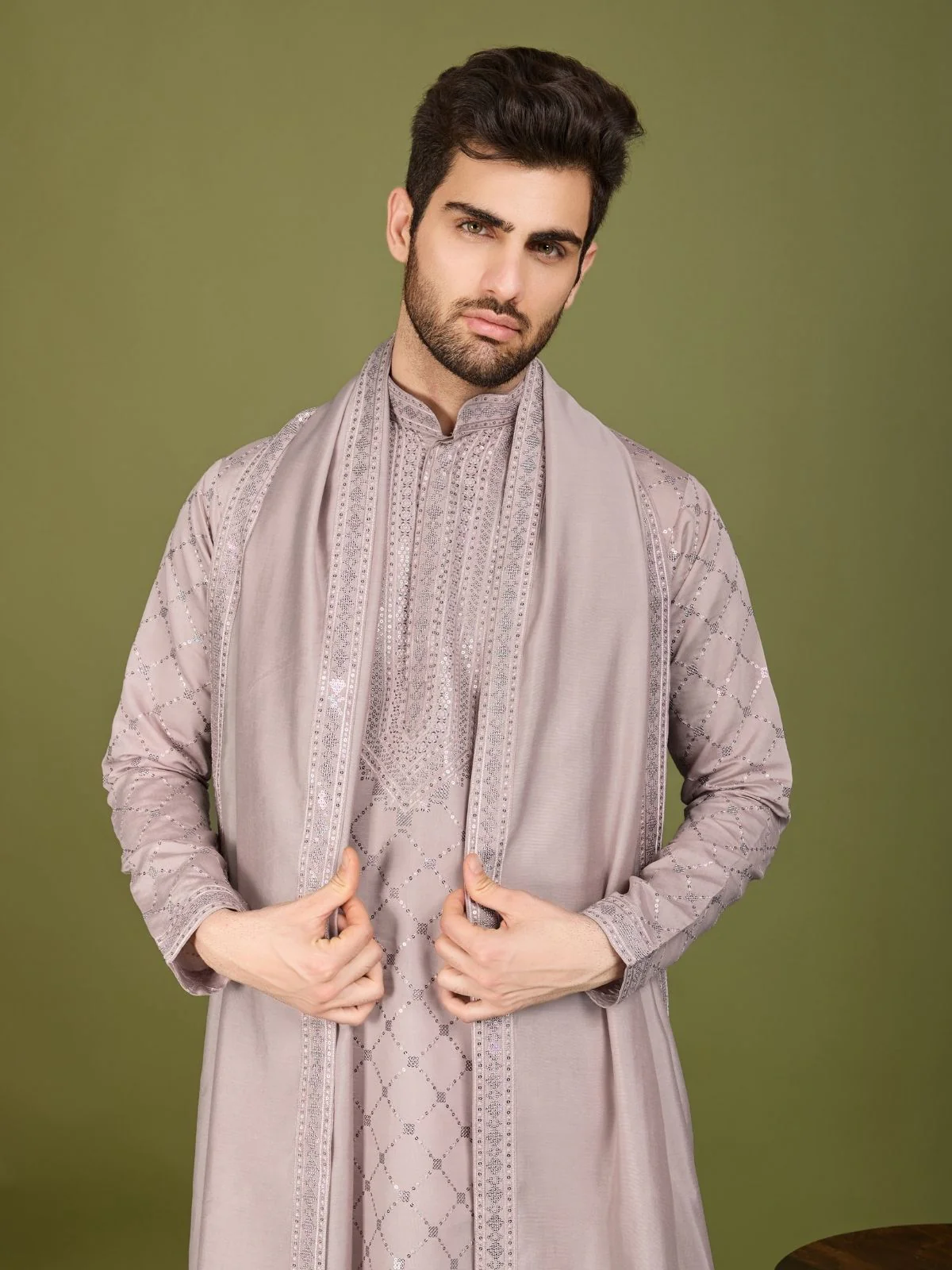 Odette Lavender Viscose Silk Embellished Stitched Kurta For Men - Image 4