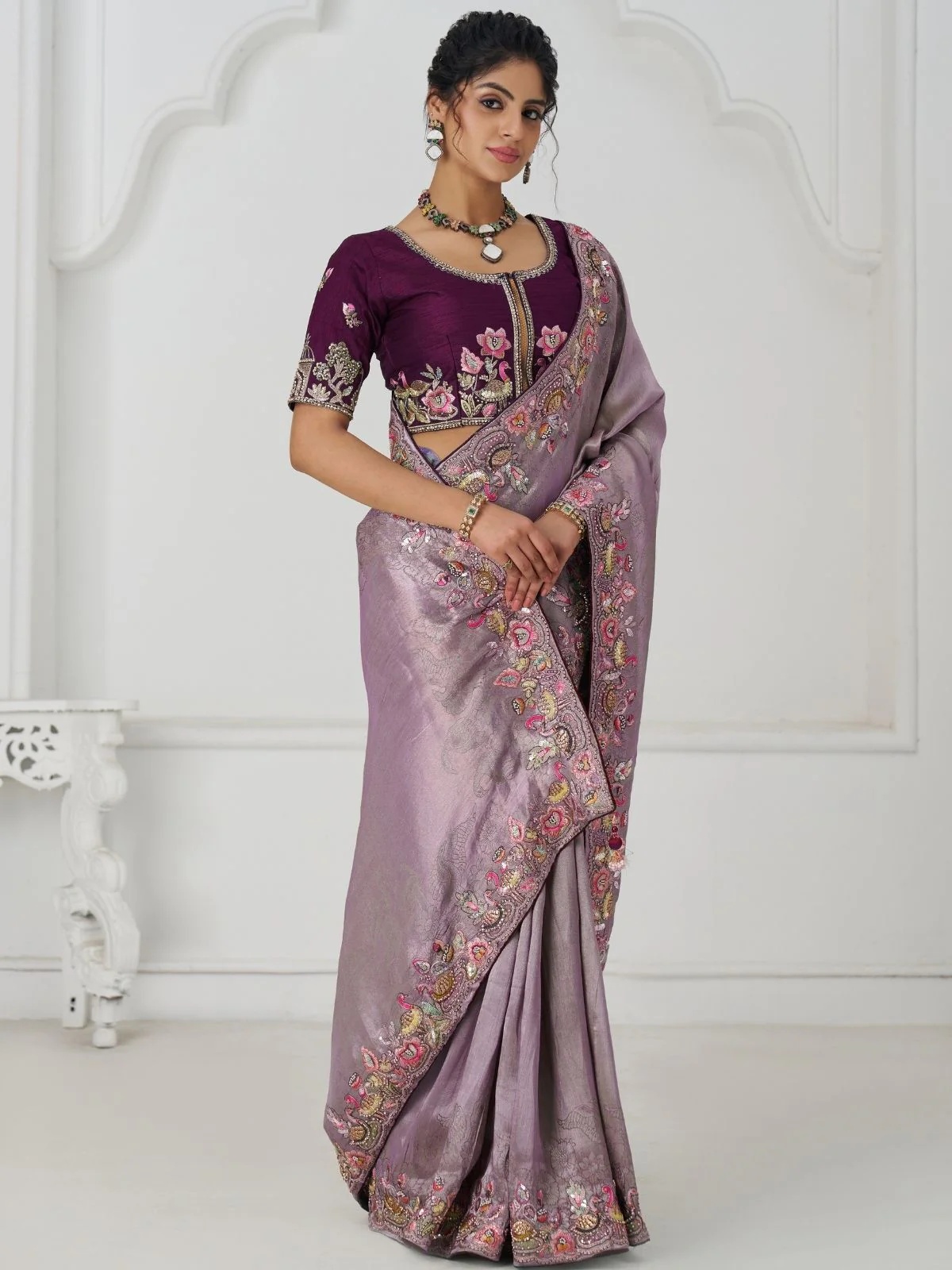 Odette Lavender Viscose Silk Embroidered Saree For Women - Image 2