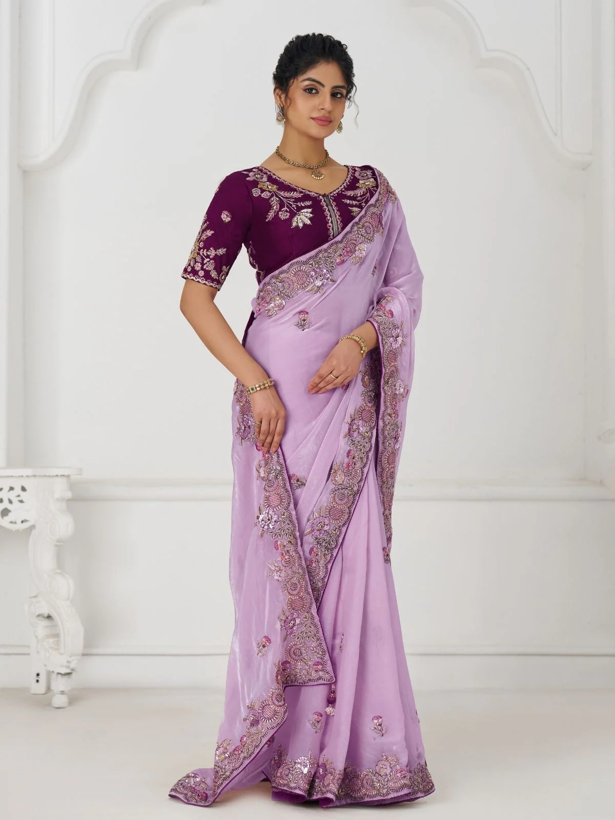 Odette Lavender Viscose Silk Embroidered Saree For Women - Image 3