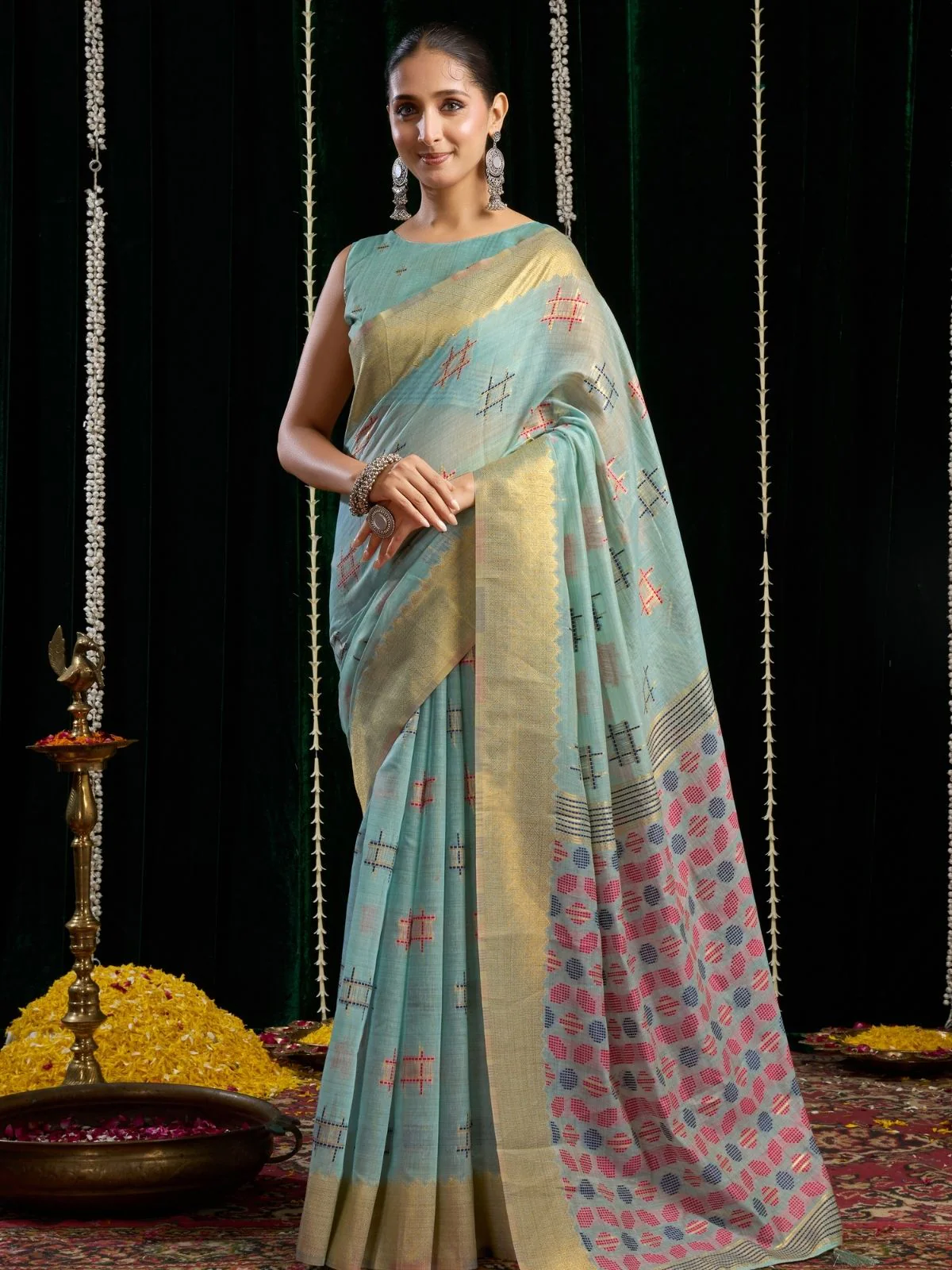 Odette Light Blue Cotton Blend Woven Saree For Women - Image 3
