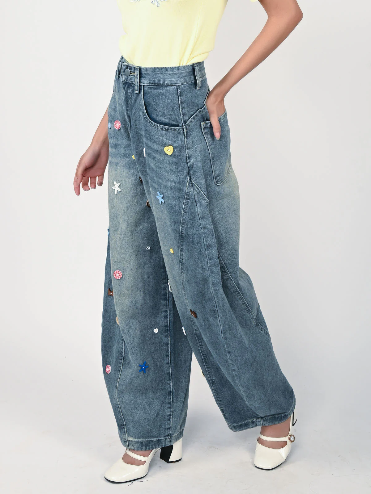 Odette Light Blue Denim Button Work Jeans For Women - Image 2