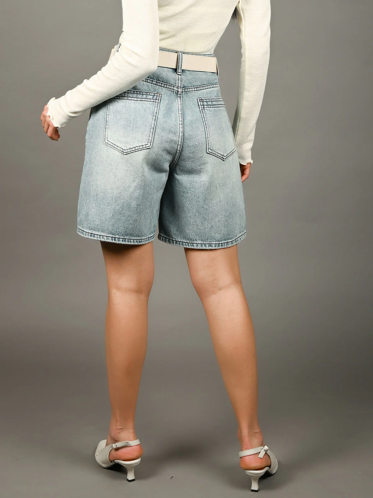 Odette Light Blue Denim Solid Shorts For Women - Image 4
