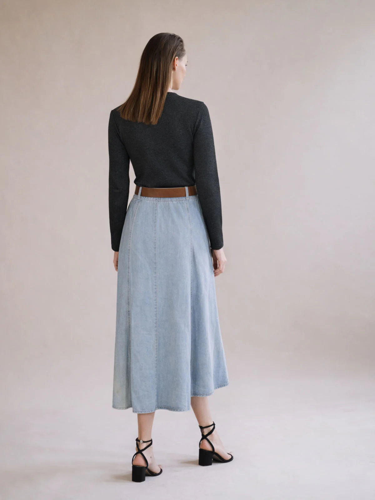 Odette Light Blue Denim Solid Skirt For Women - Image 3