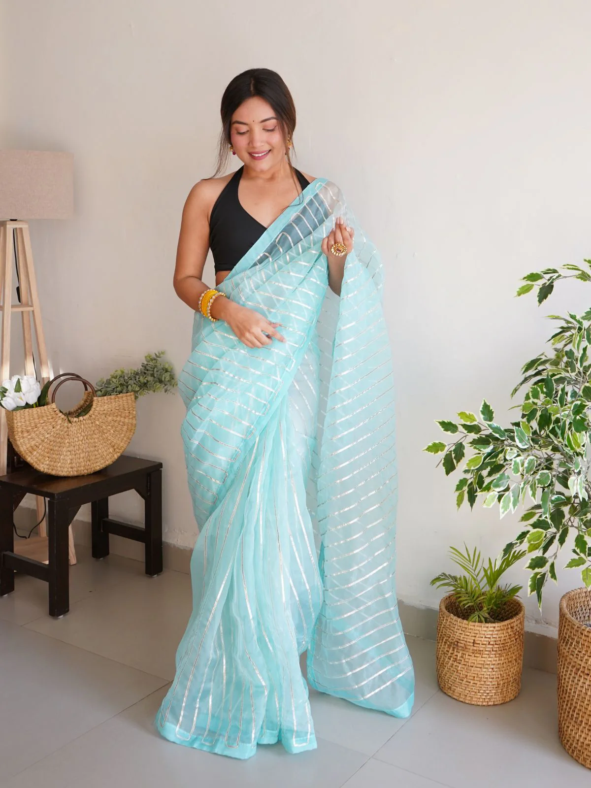 Odette Light Blue Organza Lace Work Saree With Unstitched Blouse For Women - Image 3