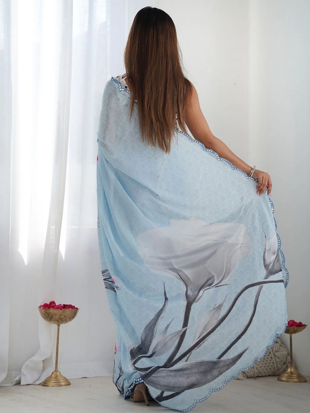 Odette Light Blue Silk Blend Floral Print & Cutwork Saree For Women - Image 3