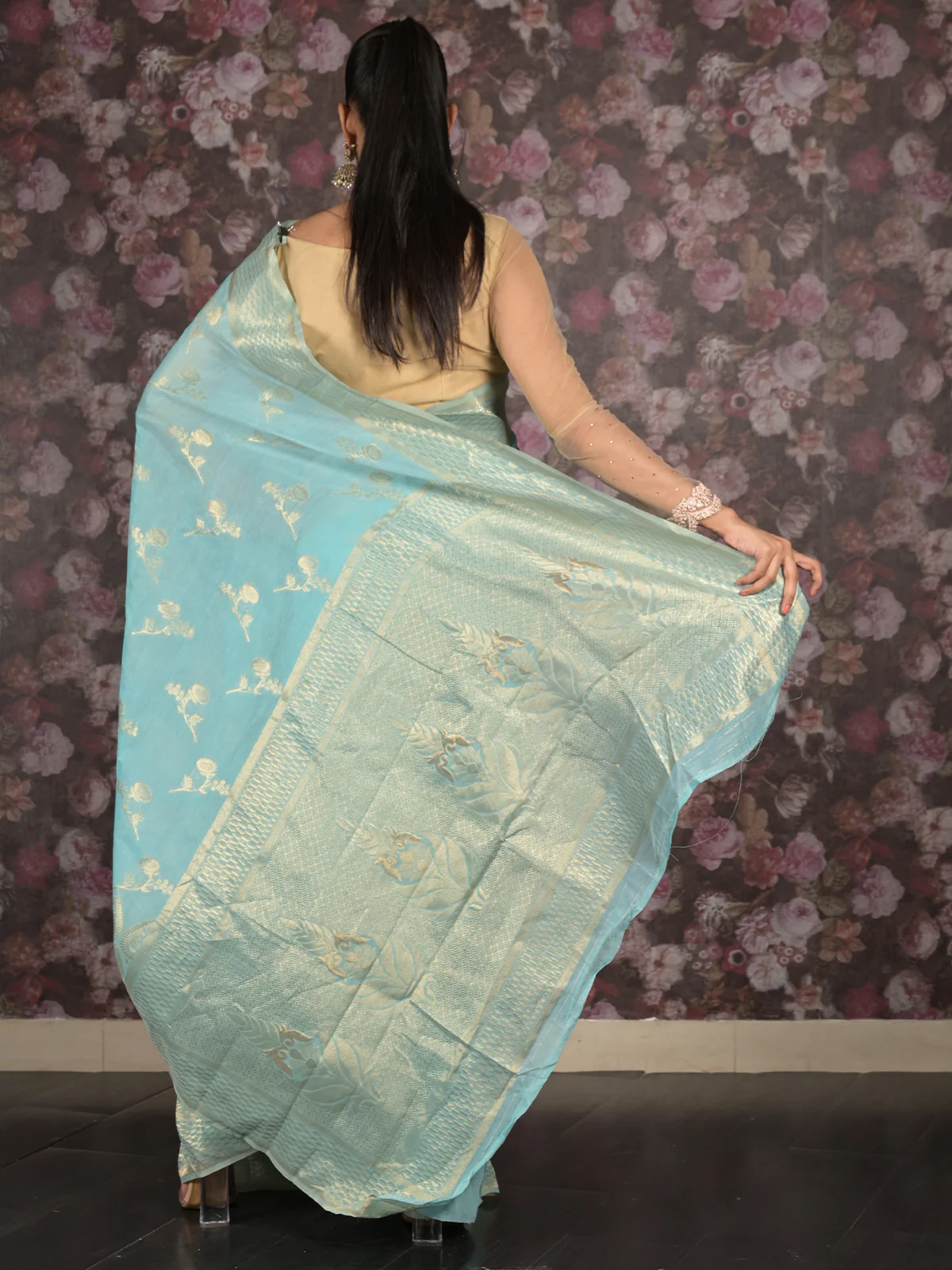 Odette Light Blue Woven Silk Blend Saree With Unstitched Blouse For Women - Image 4
