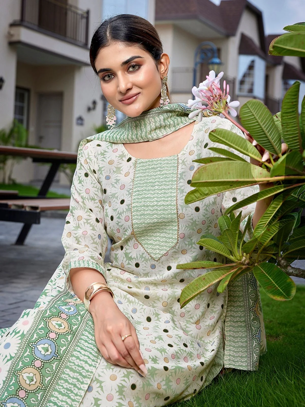 Odette Light Green Cotton Blend Printed Stiched Kurta Set For Women - Image 4