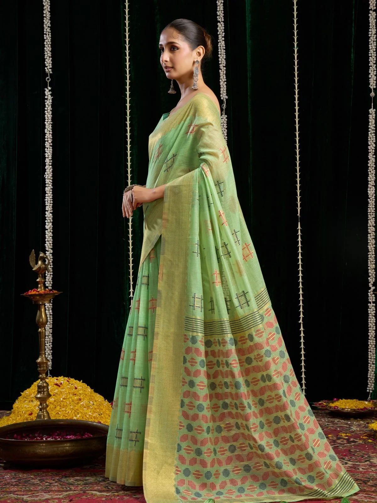 Odette Light Green Cotton Blend Woven Saree For Women - Image 2