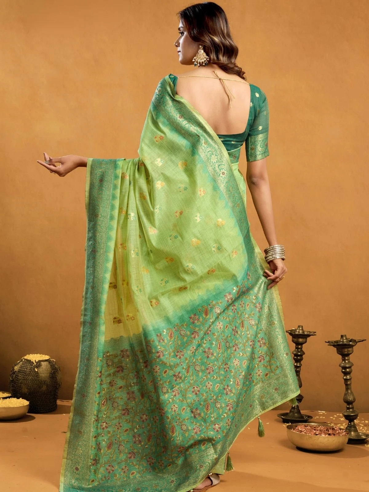 Odette Light Green Cotton Blend Woven Saree For Women - Image 4
