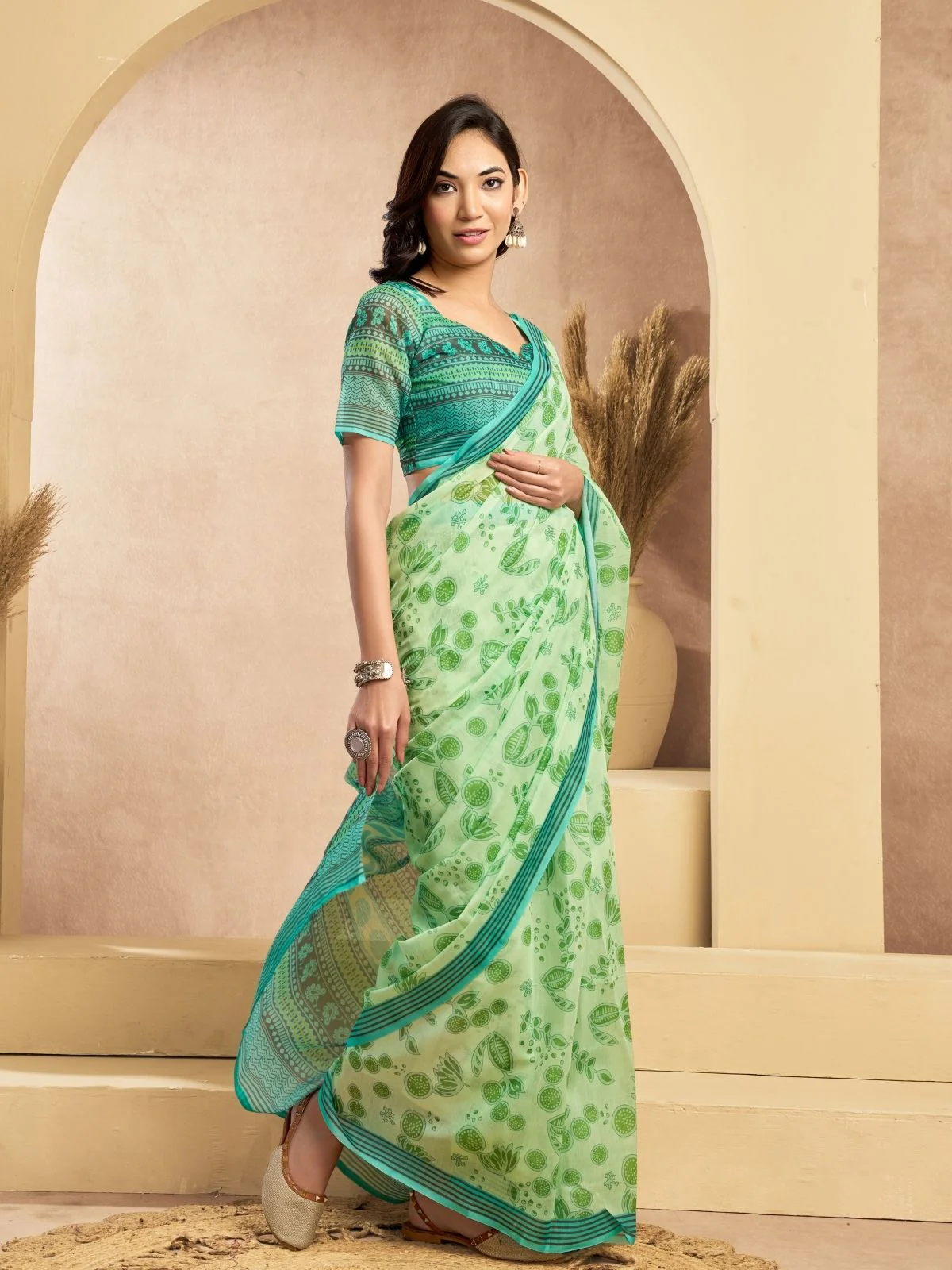 Odette Light Green Cotton Linen Zari Work Saree For Women - Image 3