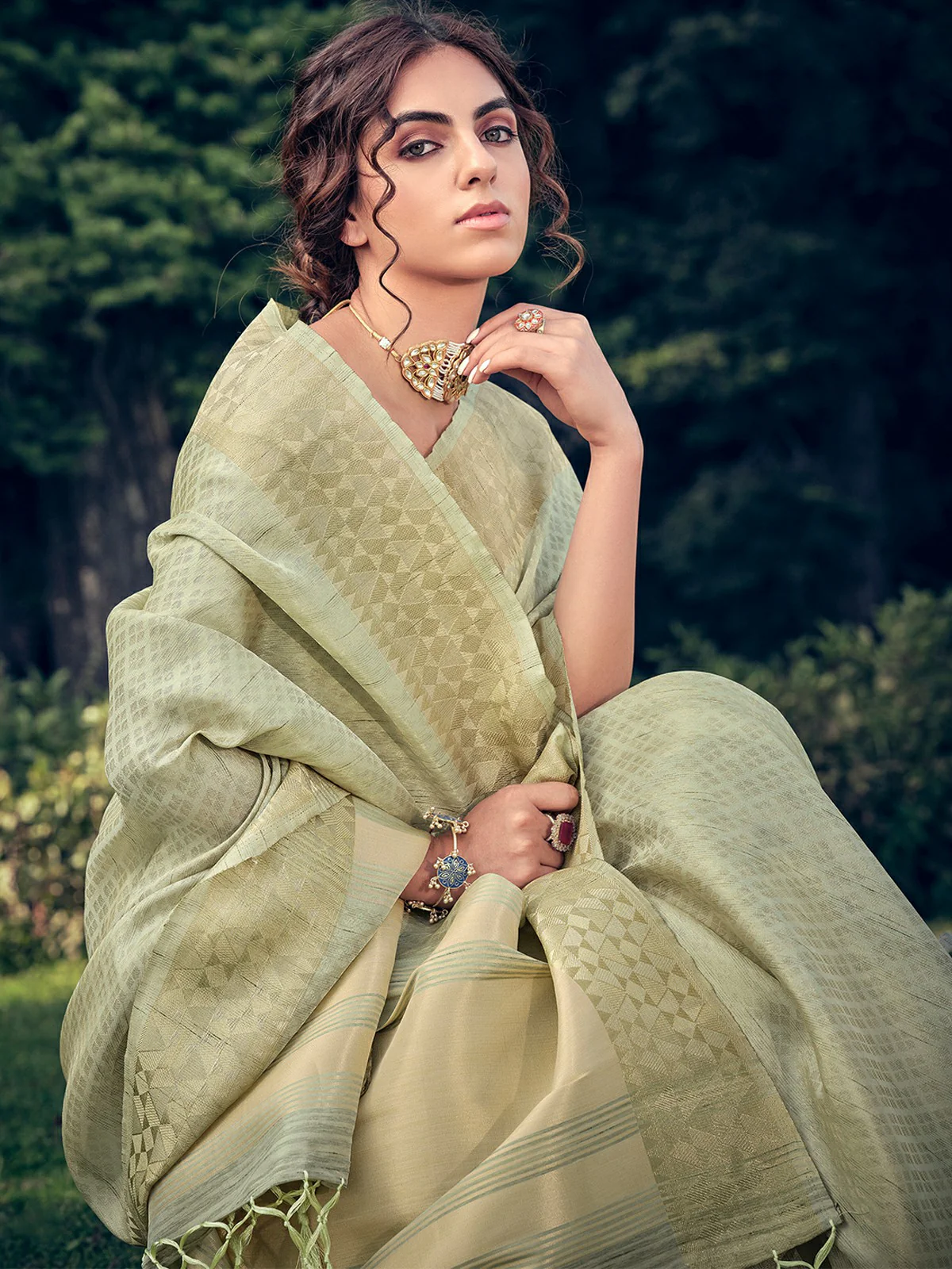 Odette Light Green Linen Tissue Saree for Women With Unstitched Blouse - Image 2