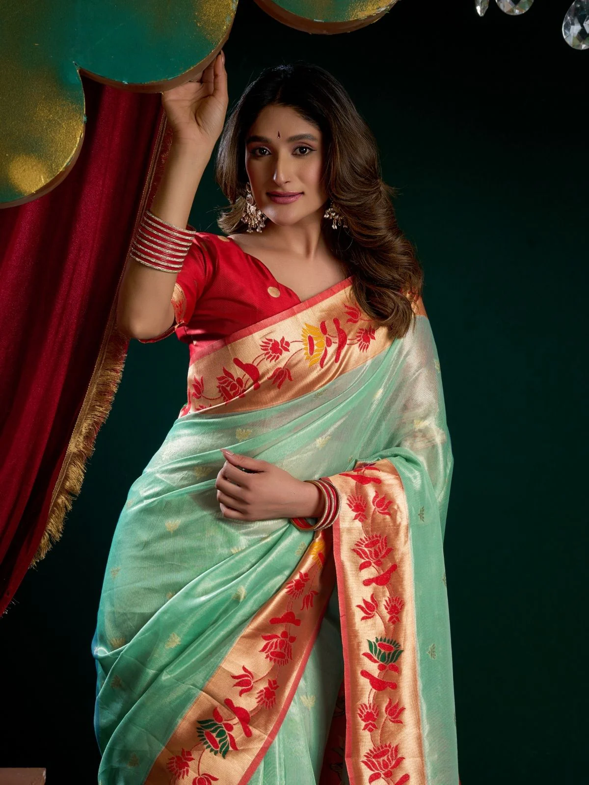 Odette Light Green Silk Blend Woven Saree For Women - Image 5