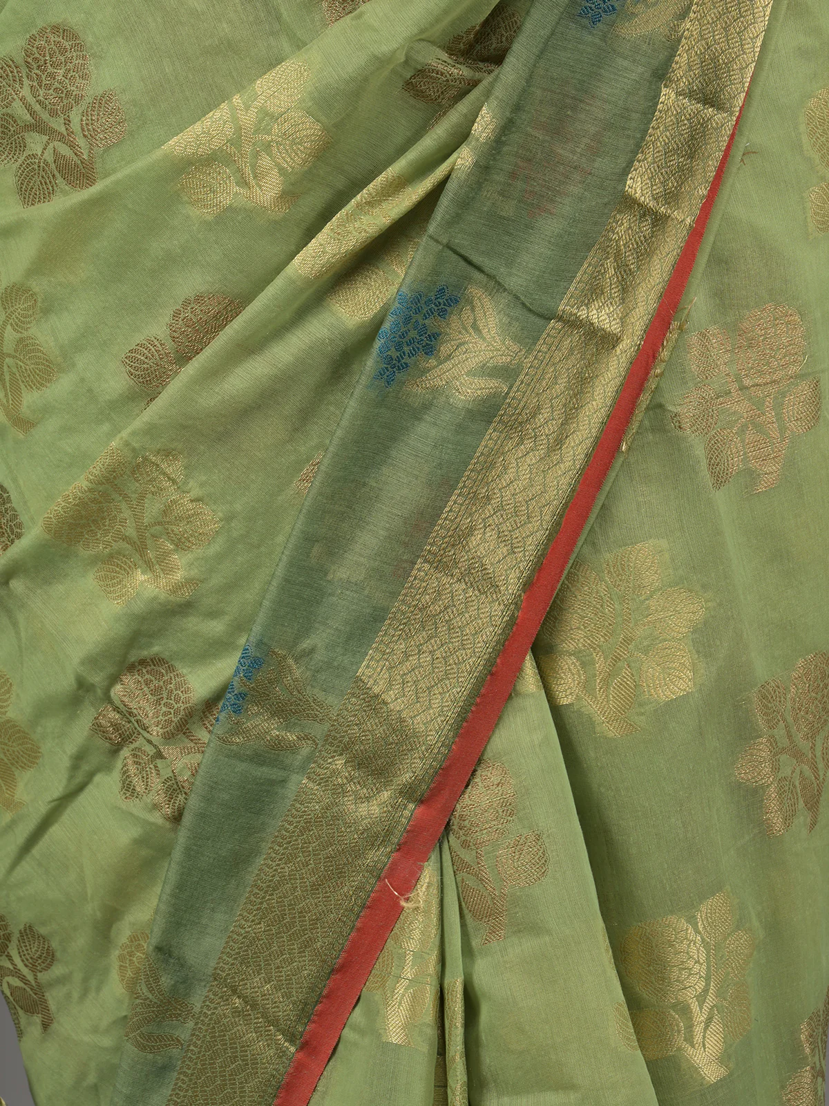 Odette Light Green Woven Cotton Blend Saree with Unstitched Blouse for Women - Image 5