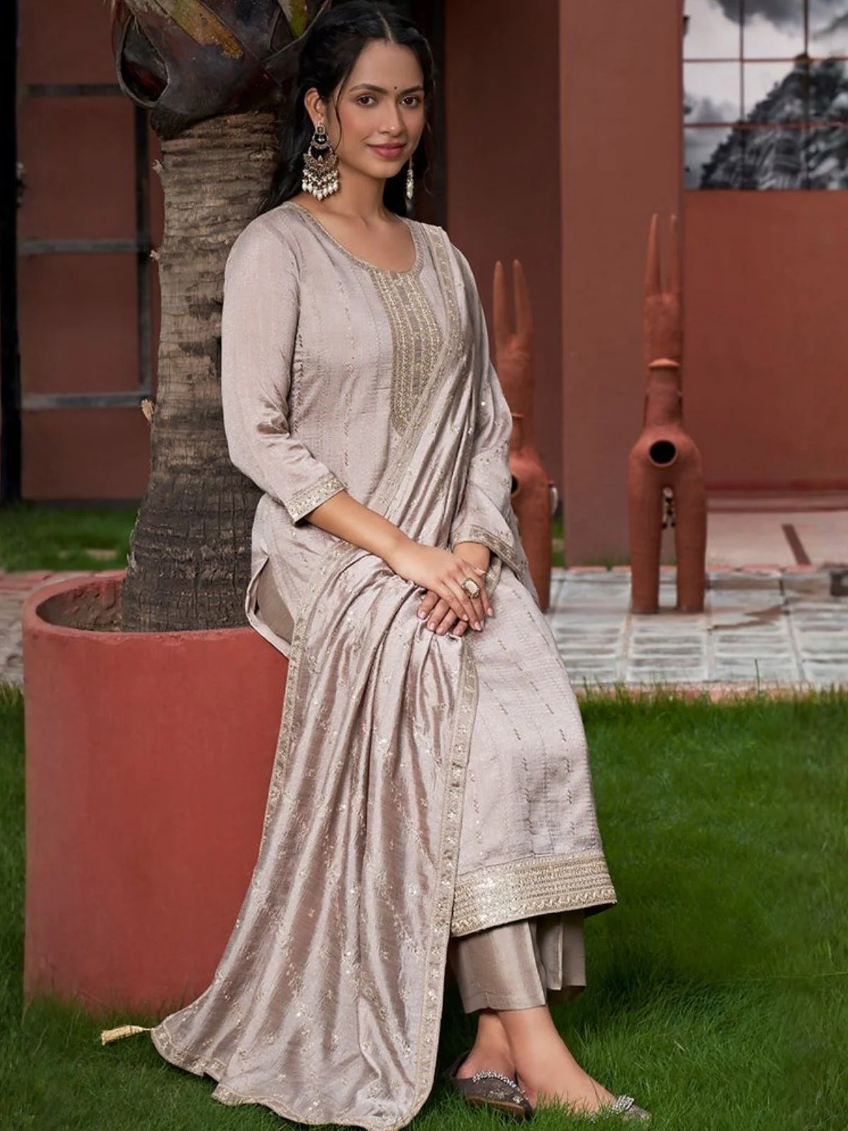 Odette Light Mauve Silk Blend Embriodered Stitched Kurta Set For Women - Image 2