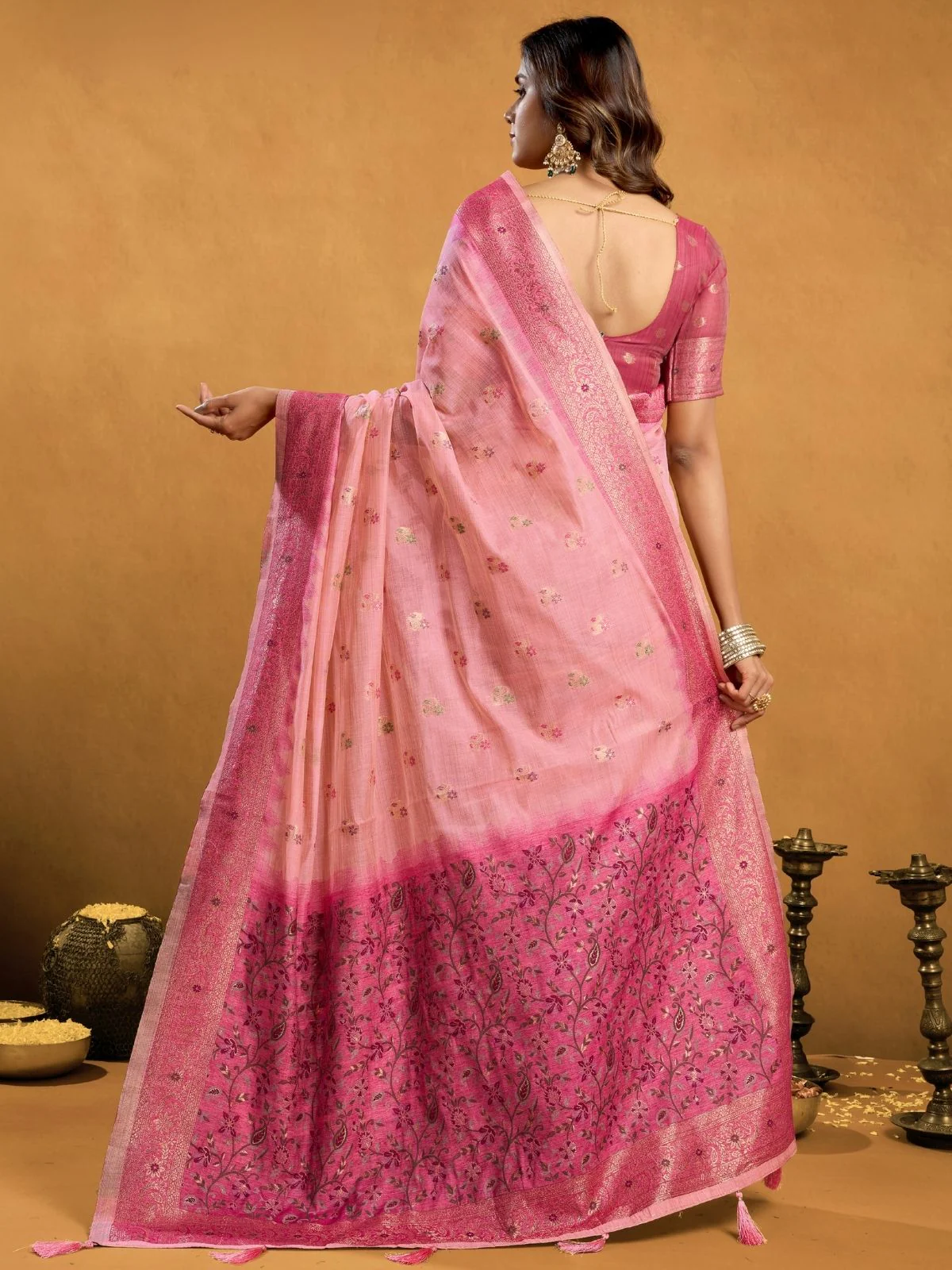 Odette Light Pink and Mauve Cotton Blend Woven Saree For Women - Image 4