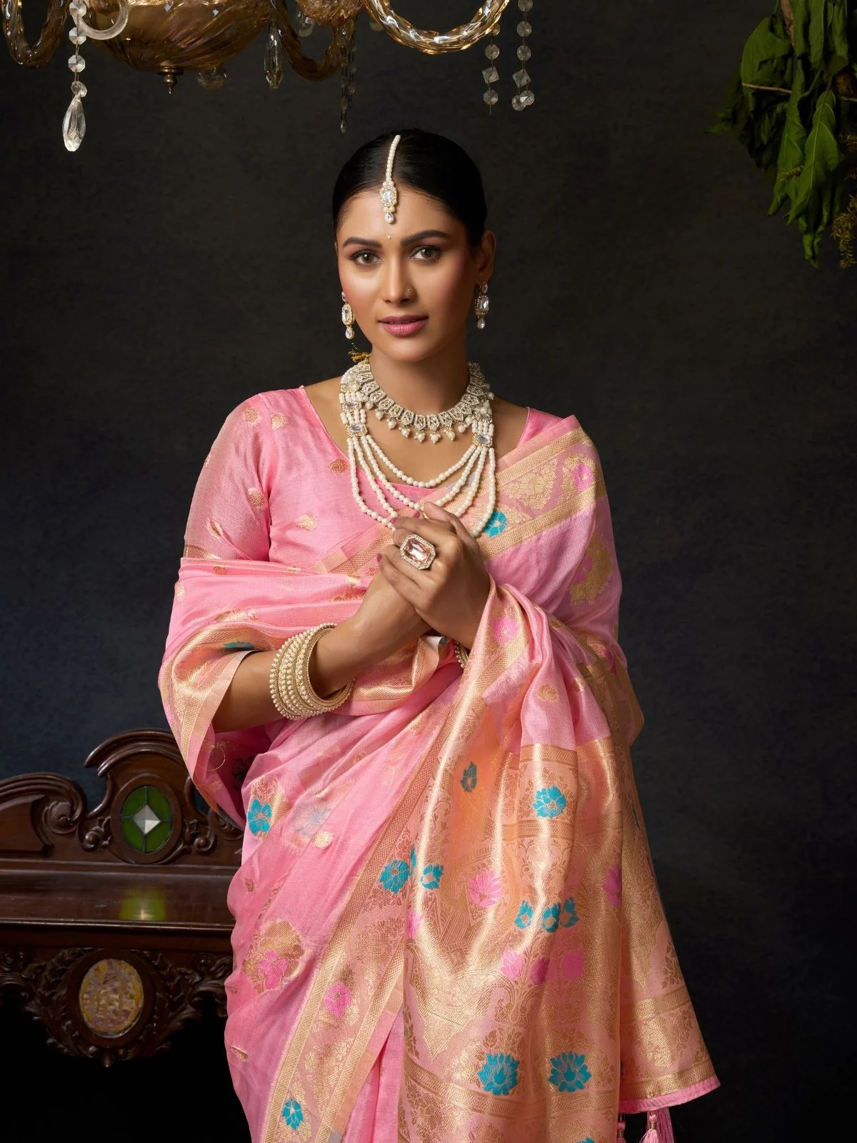 Odette Light Pink Cotton Blend Woven Saree For Women - Image 5