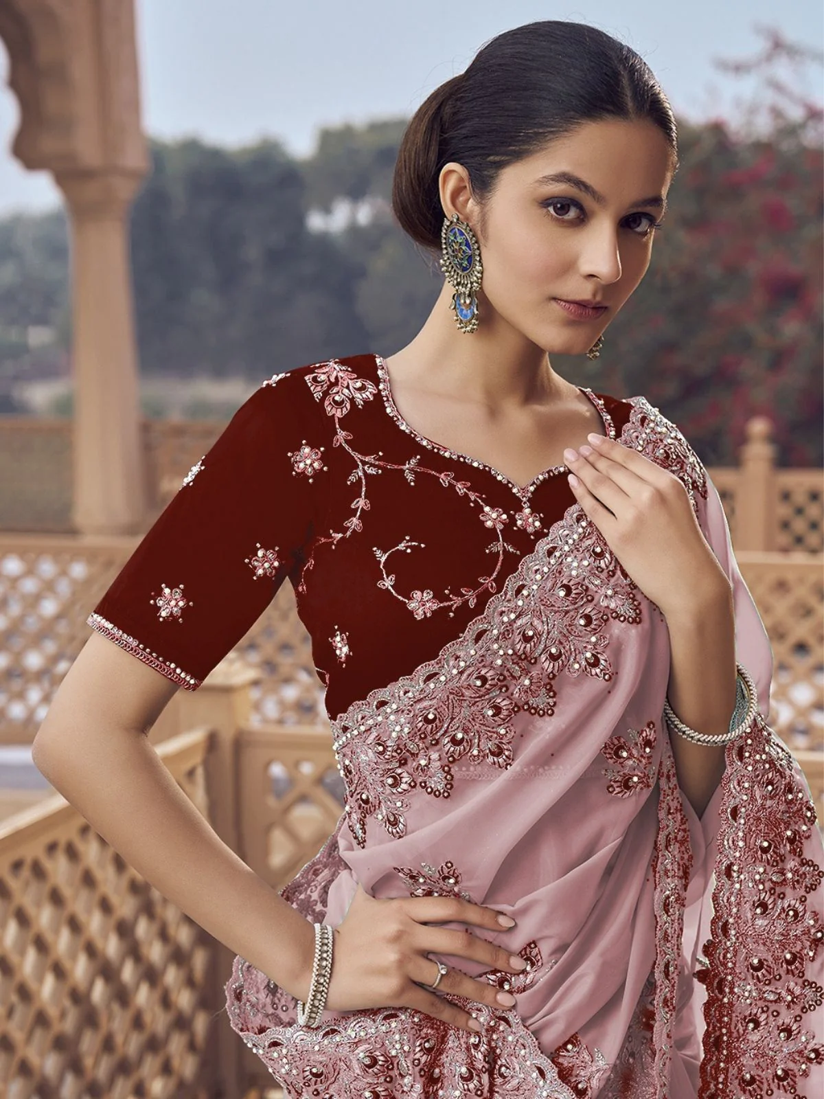 Odette Light Pink Georgette Embellished Elegant Saree For Women - Image 3