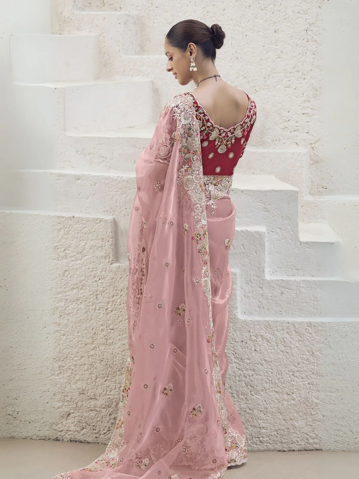 Odette Light Pink Organza Embroidered Saree With Unstitched Blouse For Women - Image 2