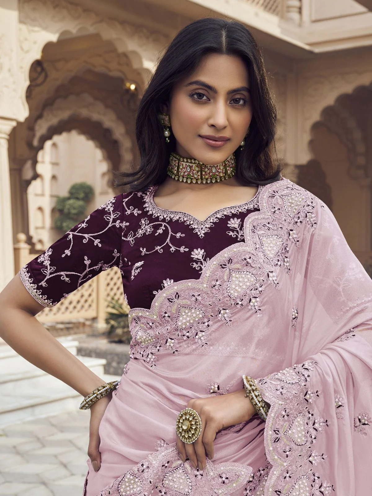 Odette Light Pink Silk Blend Embellished Elegant Saree For Women - Image 2