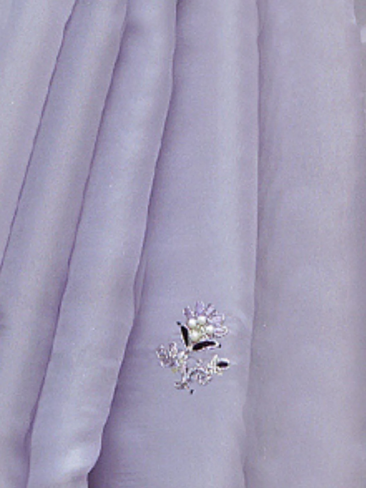 Odette Light Purple Silk Blend Embellished Elegant Saree For Women - Image 4