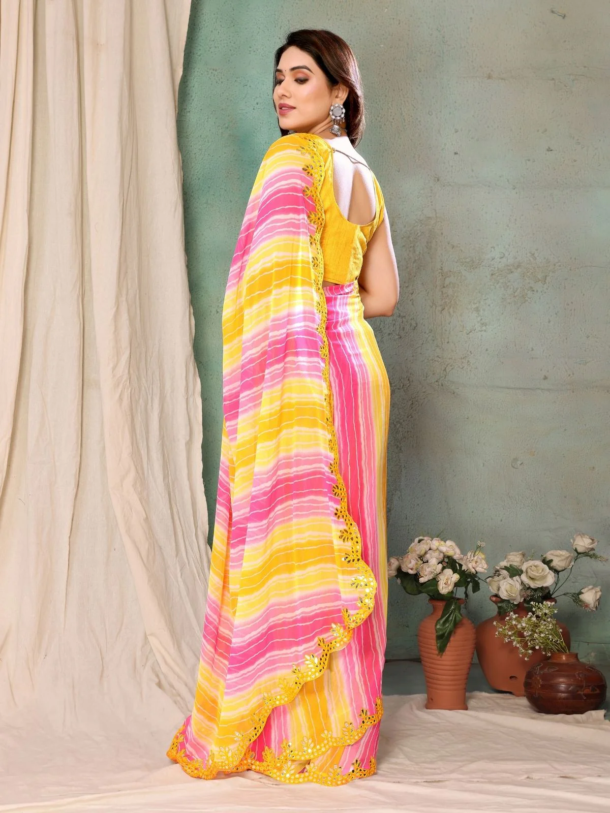 Odette Light Yellow Georgette Printed Saree For Women - Image 3