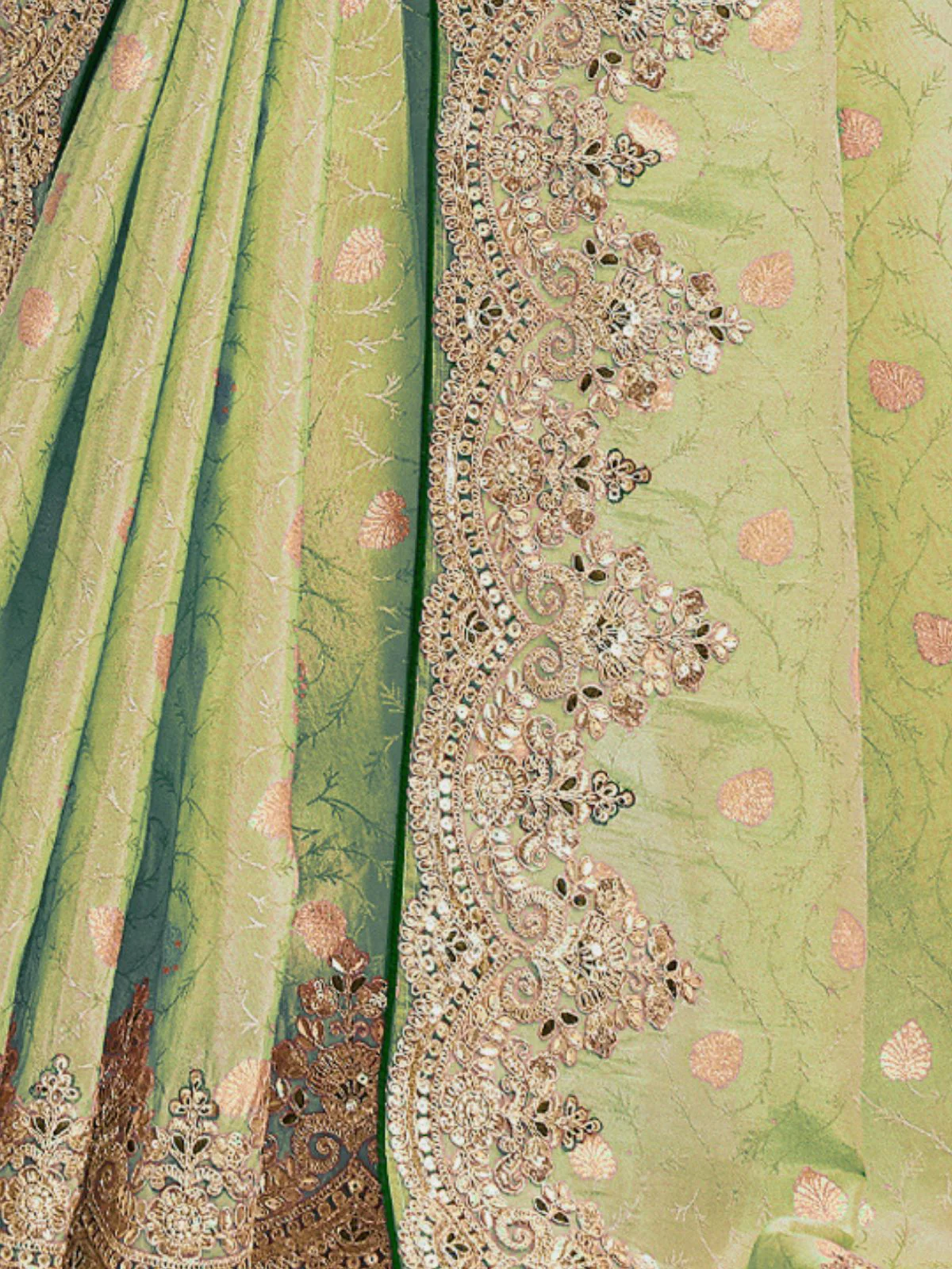 Odette Lime Green Silk Blend Embroidered Saree For Women - Image 4