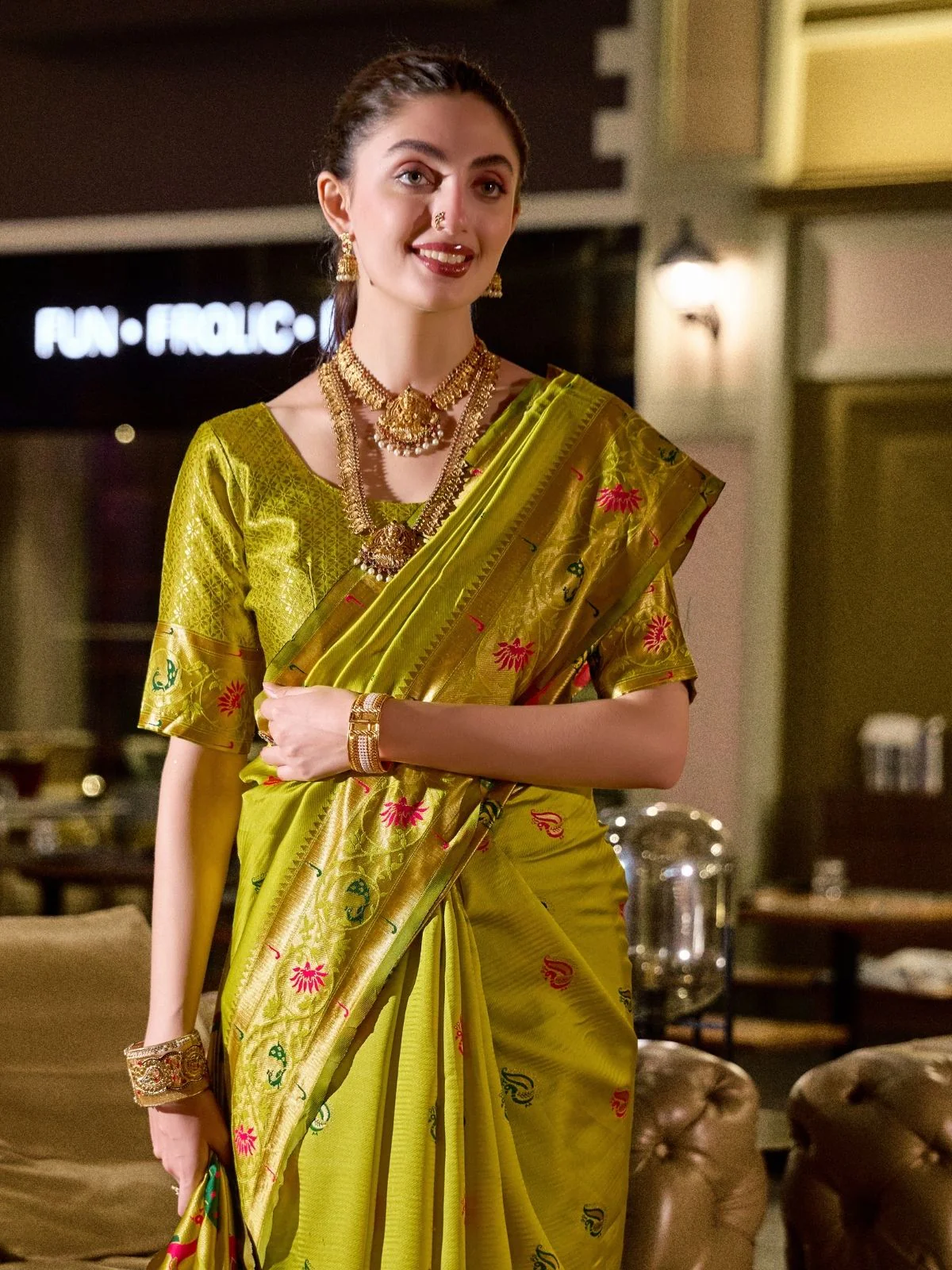 Odette Lime Green Silk Woven Paithani Saree For Women - Image 4